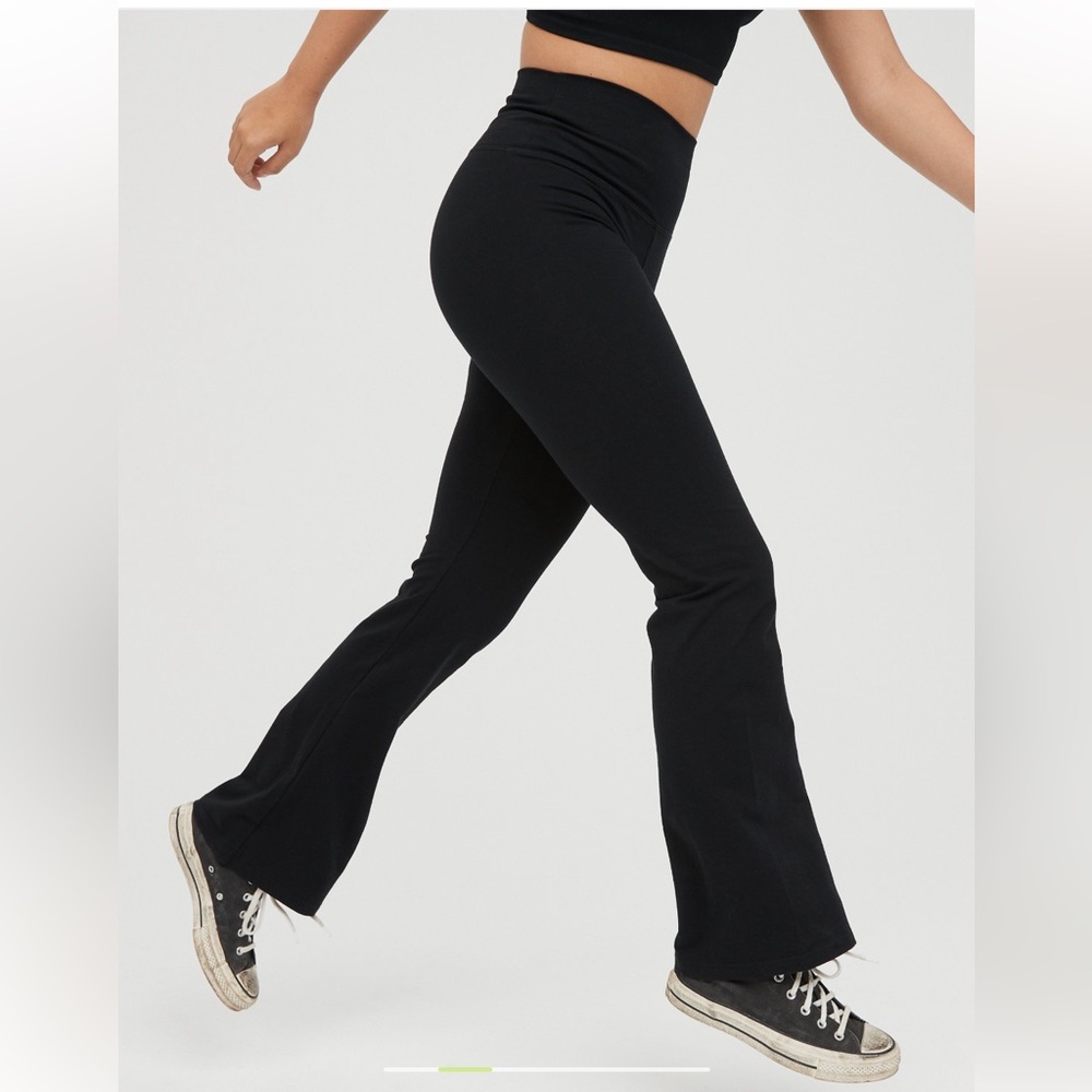 Offline by Aerie high waisted flared leggings NEW WITHOUT TAGS